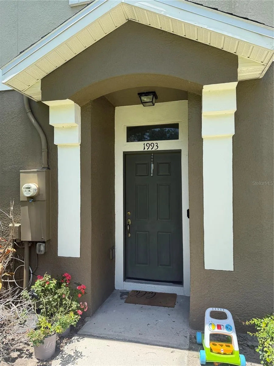1993 ESTANCIA CIRCLE #B Kissimmee, FL 34741