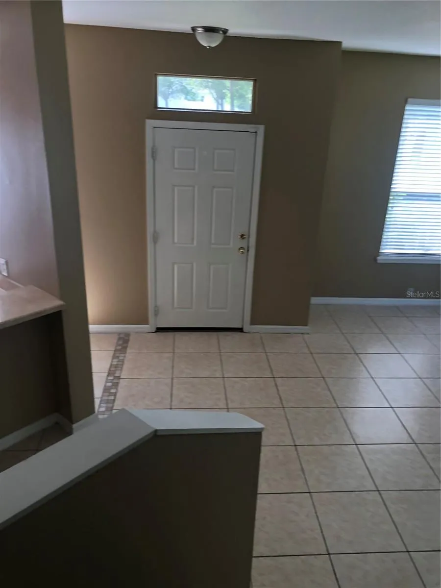 1993 ESTANCIA CIRCLE #B Kissimmee, FL 34741
