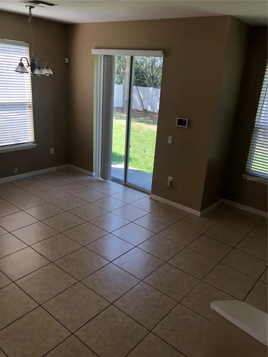 1993 ESTANCIA CIRCLE #B Kissimmee, FL 34741