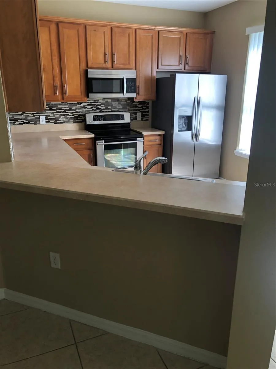 1993 ESTANCIA CIRCLE #B Kissimmee, FL 34741