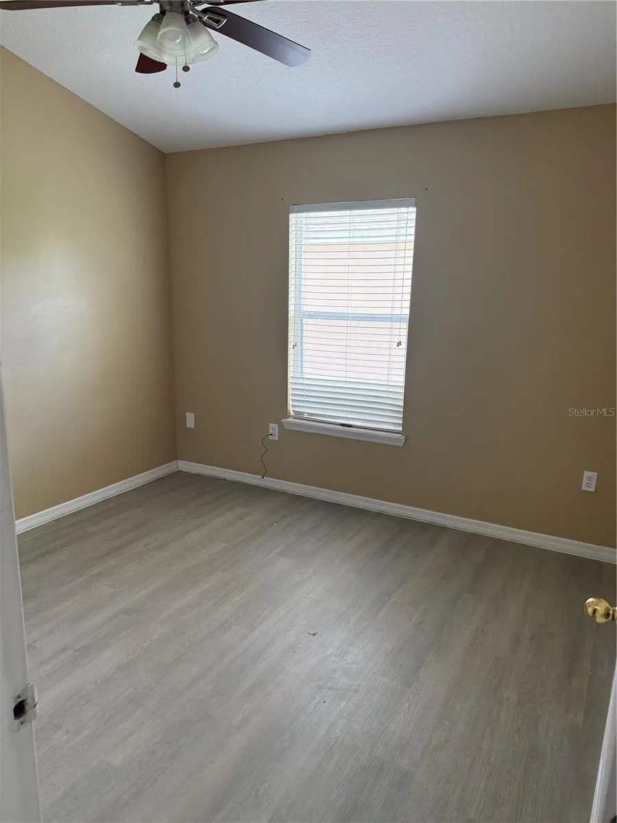 1993 ESTANCIA CIRCLE #B Kissimmee, FL 34741