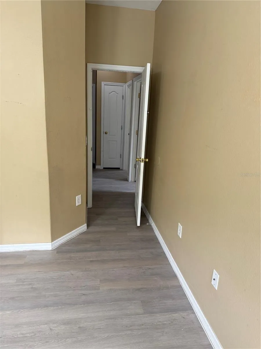 1993 ESTANCIA CIRCLE #B Kissimmee, FL 34741