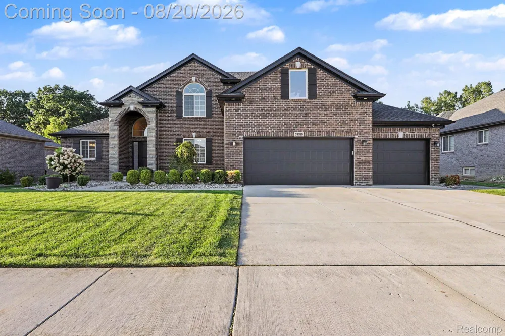 53319 Joann Marie Drive Chesterfield Township, MI 48047