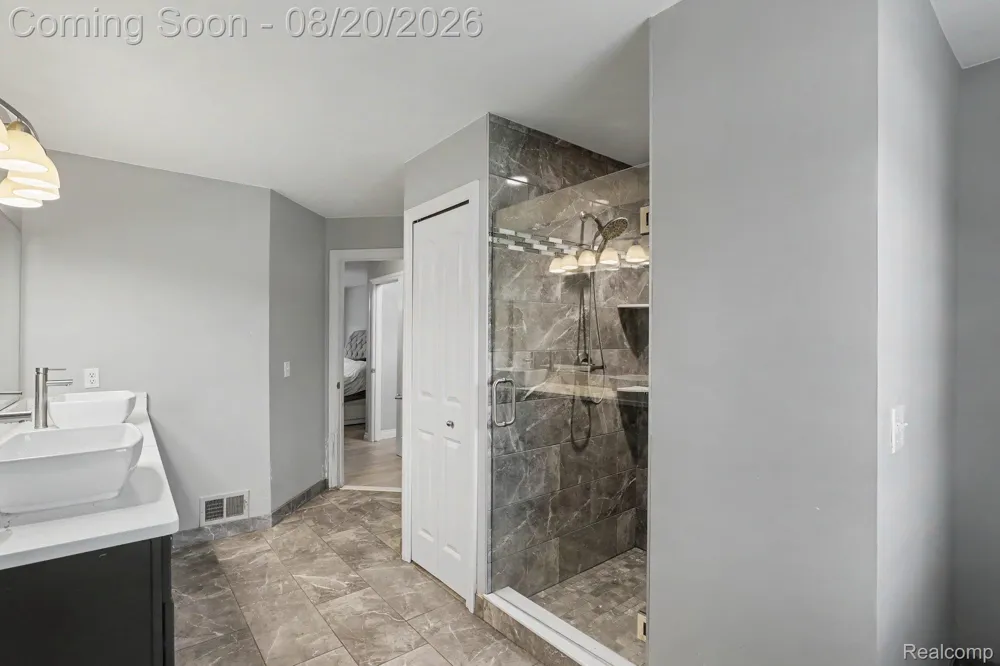 53319 Joann Marie Drive Chesterfield Township, MI 48047