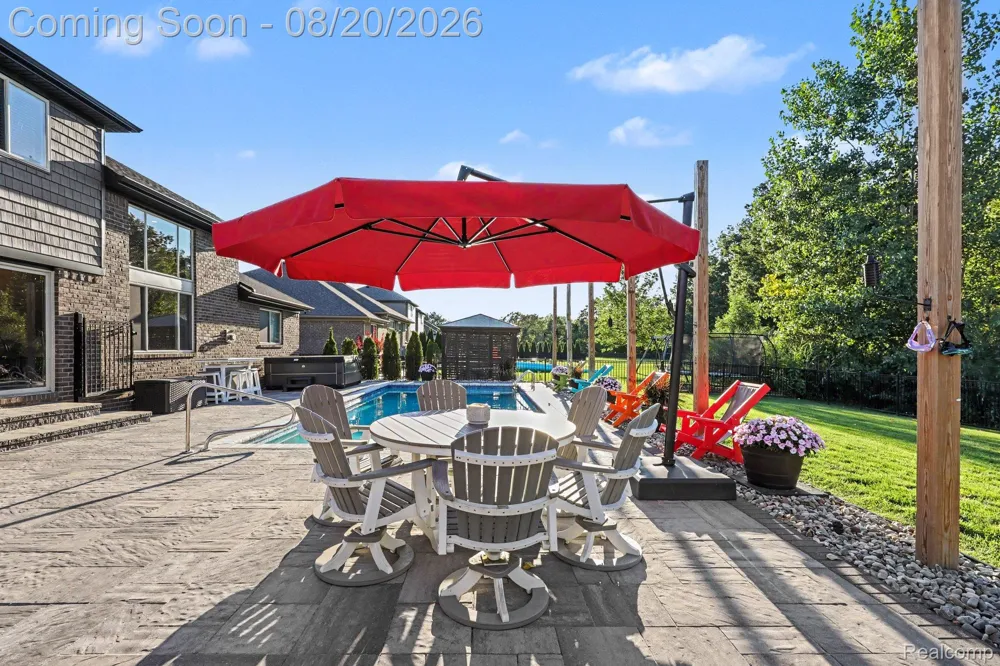 53319 Joann Marie Drive Chesterfield Township, MI 48047