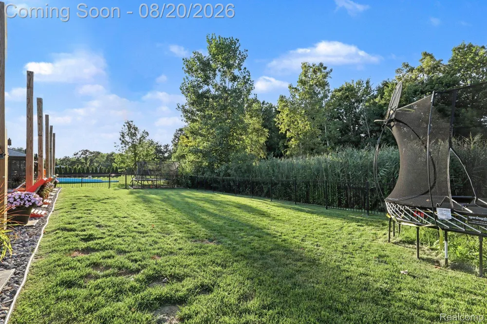 53319 Joann Marie Drive Chesterfield Township, MI 48047