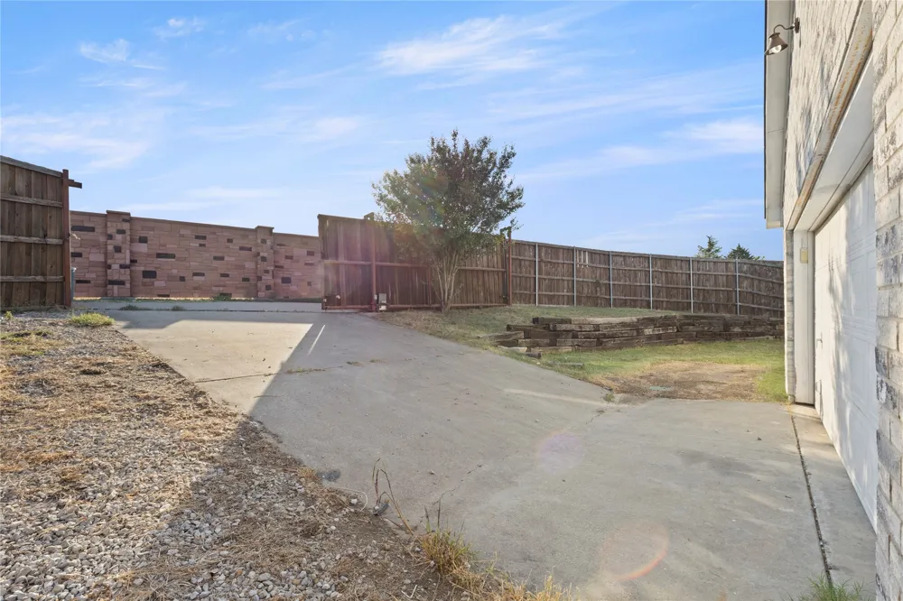 1302 Ryan Drive Mesquite, TX 75149