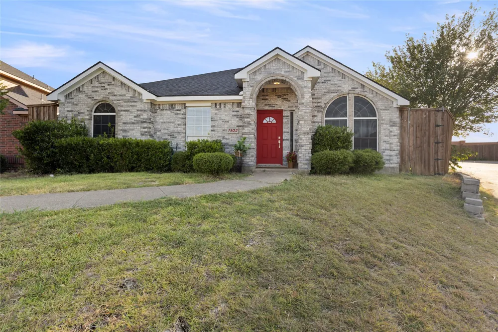 1302 Ryan Drive Mesquite, TX 75149