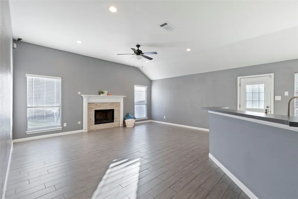 1302 Ryan Drive Mesquite, TX 75149