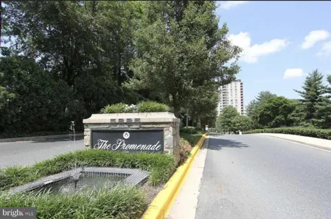 5225 POOKS HILL ROAD #620/622S