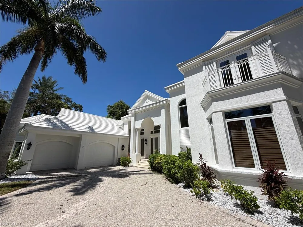 2402 Wulfert Road Sanibel, FL 33957