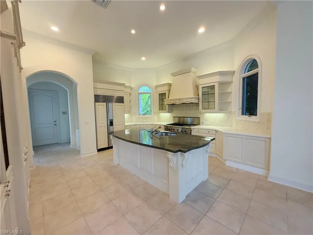 2402 Wulfert Road Sanibel, FL 33957