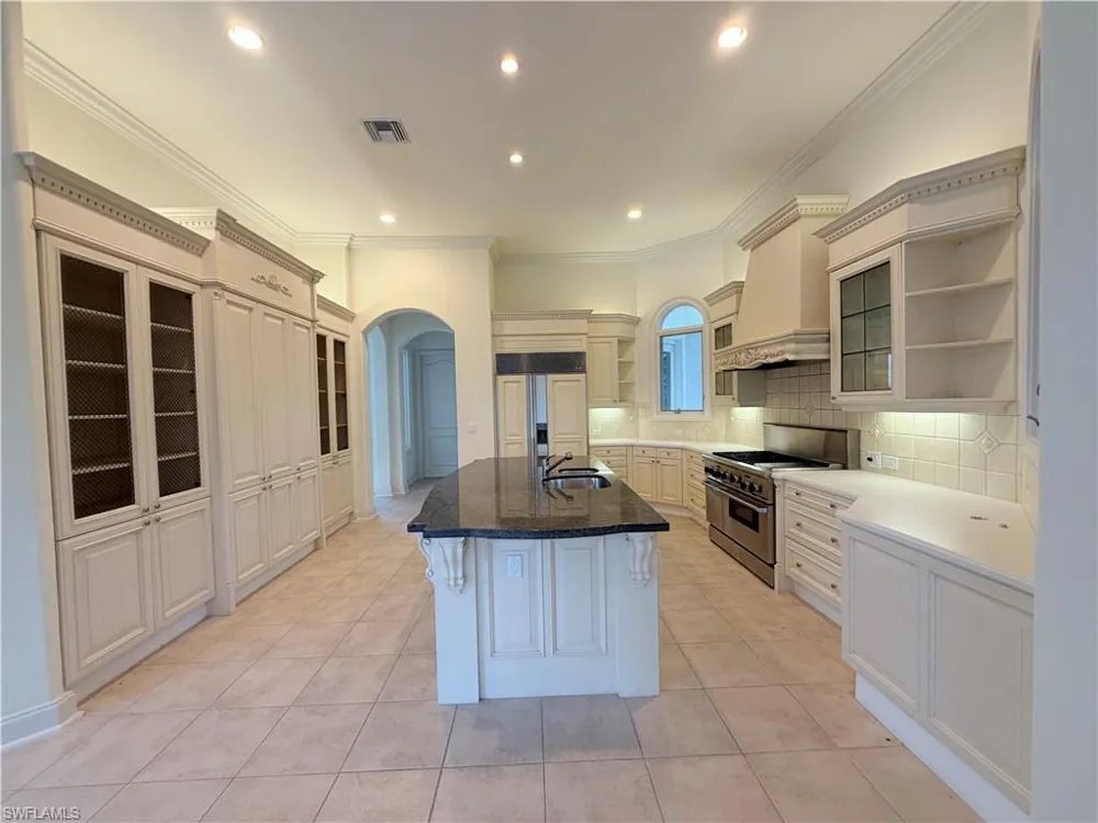 2402 Wulfert Road Sanibel, FL 33957