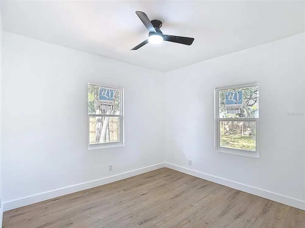 402 E VIRGINIA AVENUE Tampa, FL 33603