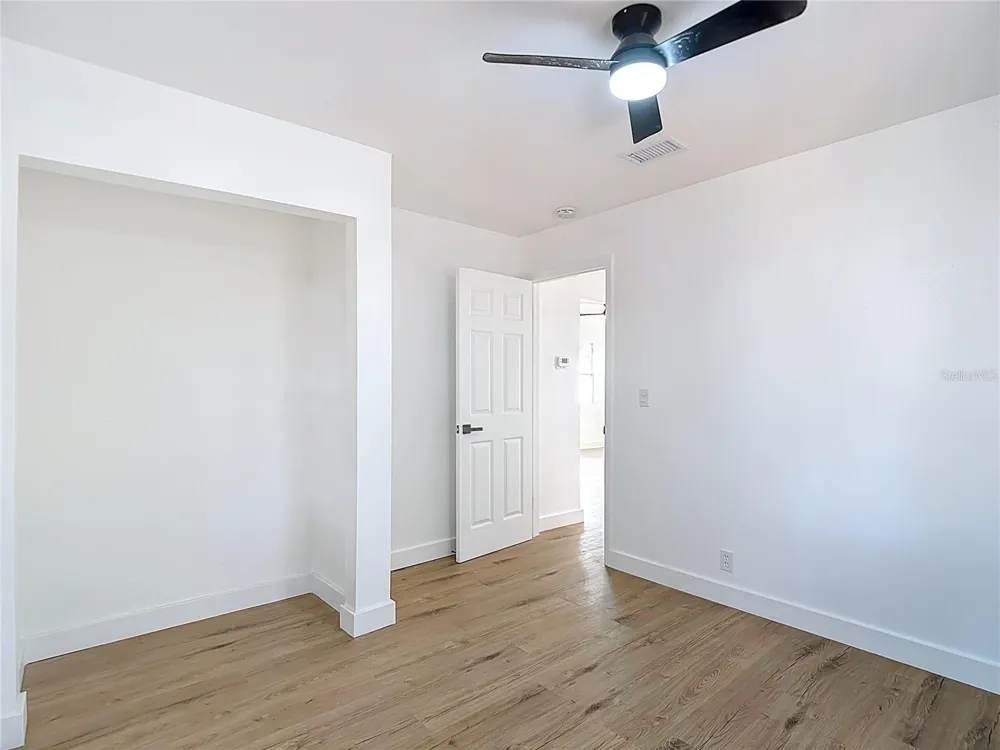 402 E VIRGINIA AVENUE Tampa, FL 33603