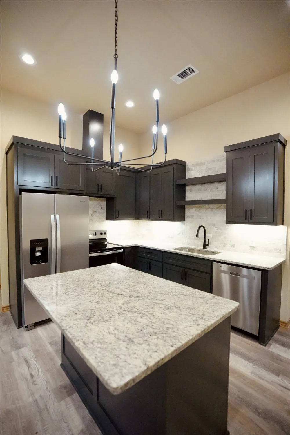 320 Summit Drive Mineral Wells, TX 76067