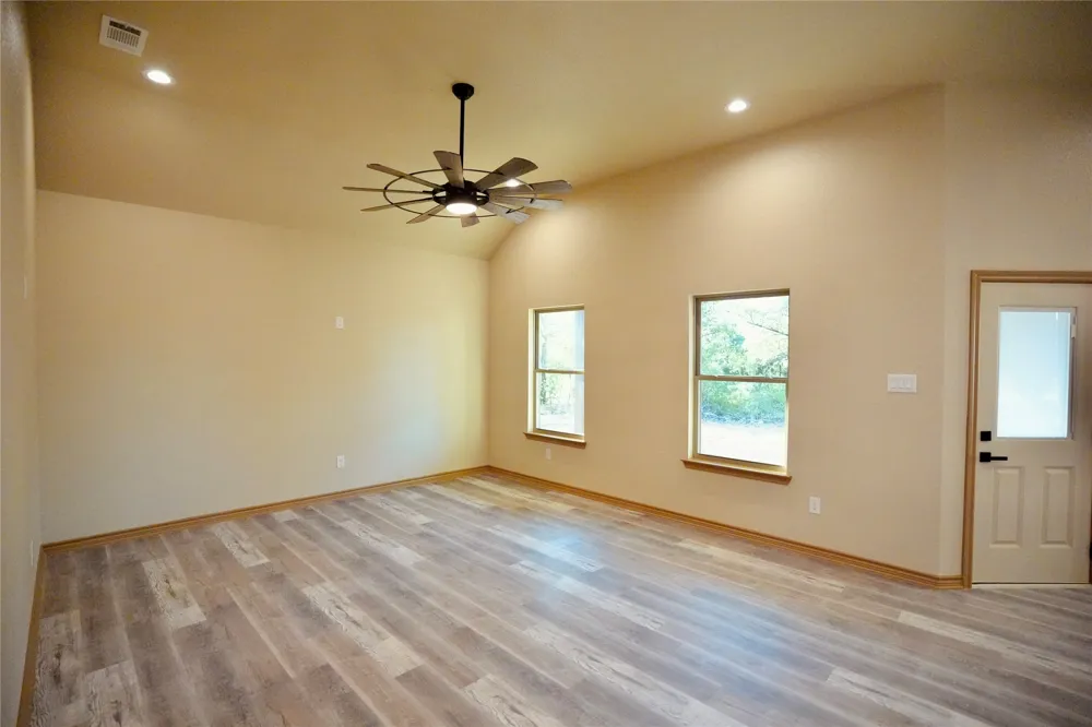 320 Summit Drive Mineral Wells, TX 76067
