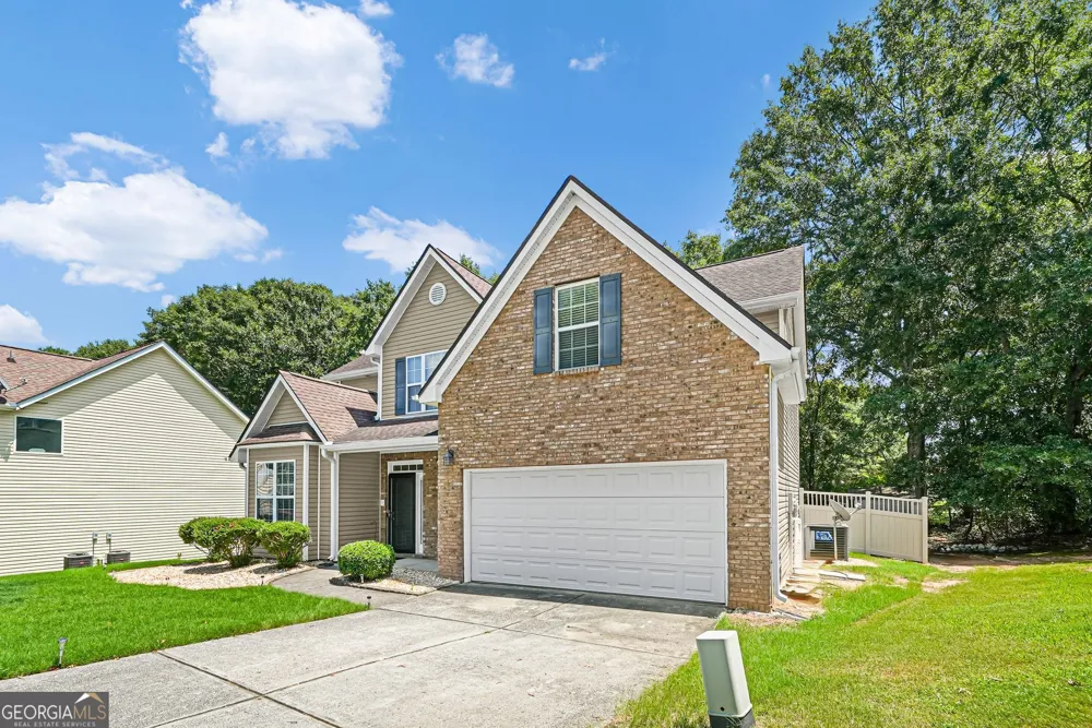2432 Temple View DR Snellville, GA 30078
