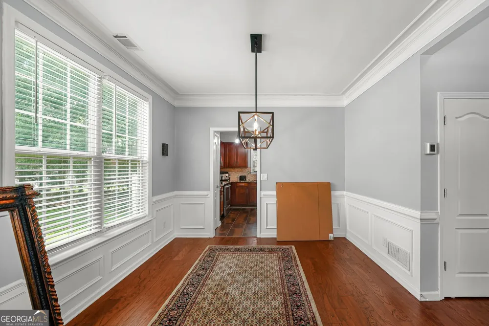 2432 Temple View DR Snellville, GA 30078