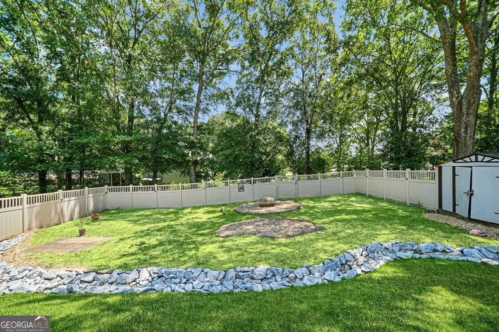 2432 Temple View DR Snellville, GA 30078