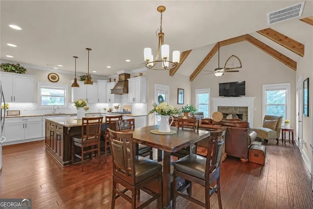 878 Heritage Lake Way Grayson, GA 30017