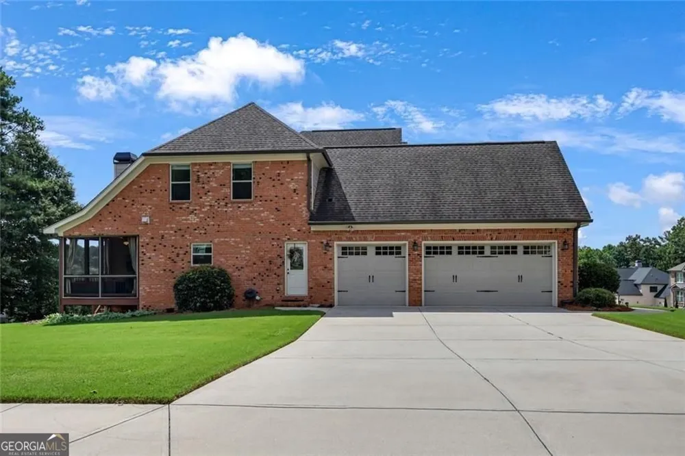 878 Heritage Lake Way Grayson, GA 30017