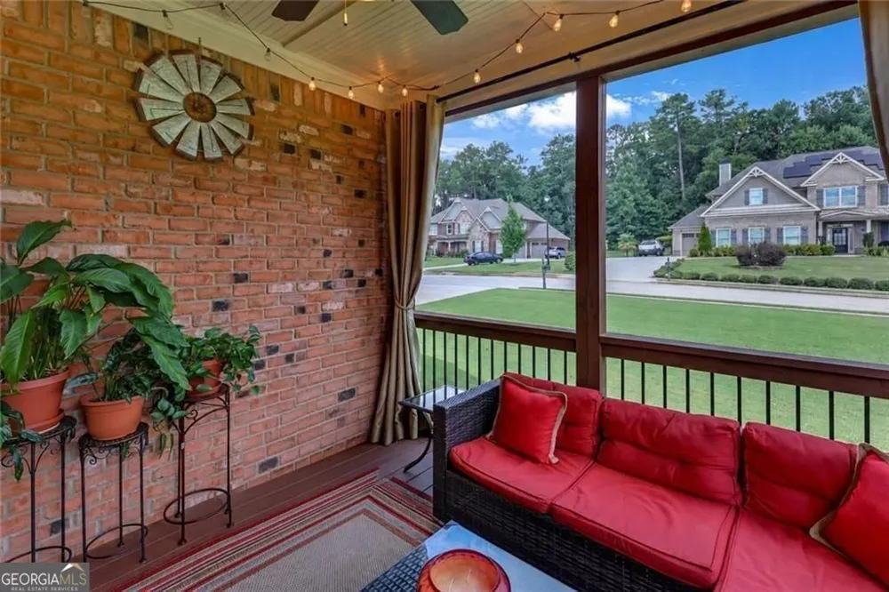 878 Heritage Lake Way Grayson, GA 30017