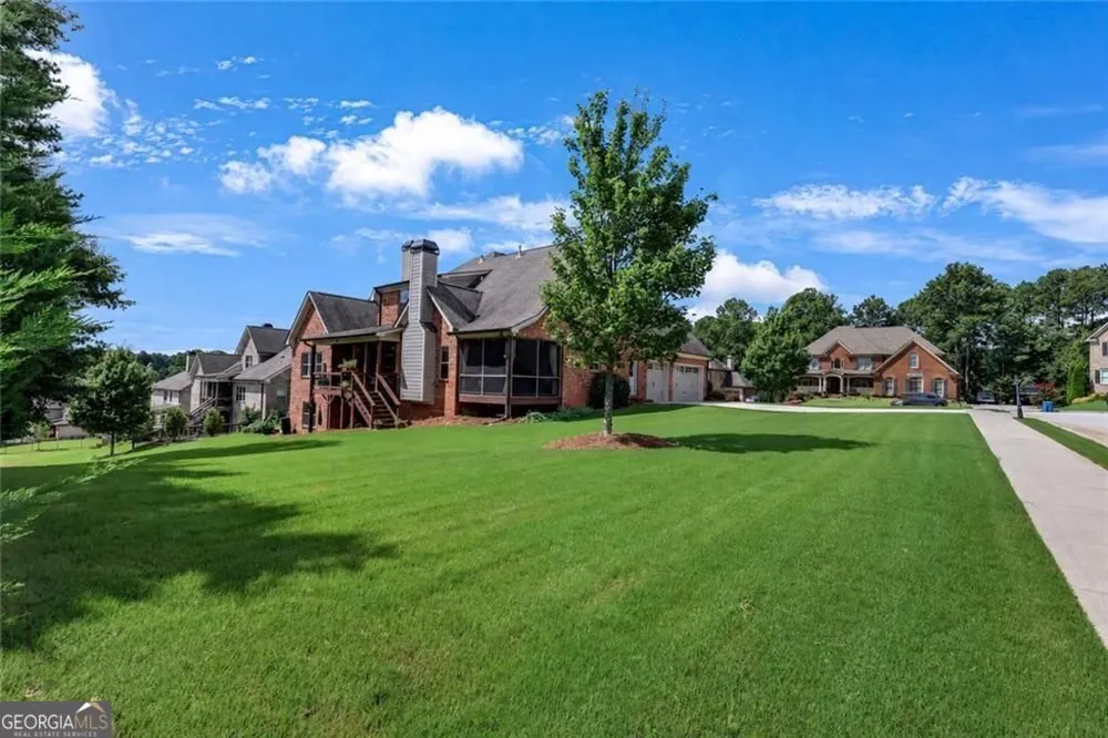 878 Heritage Lake Way Grayson, GA 30017