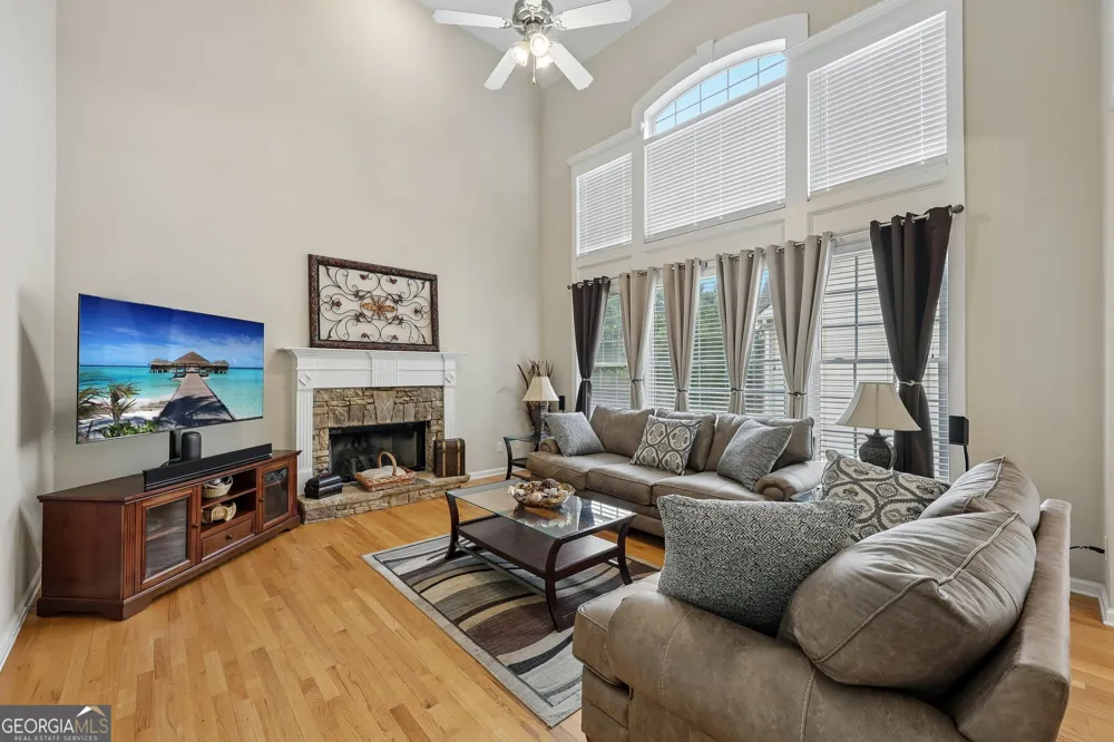 3856 Creekview Ridge DR NE Buford, GA 30518