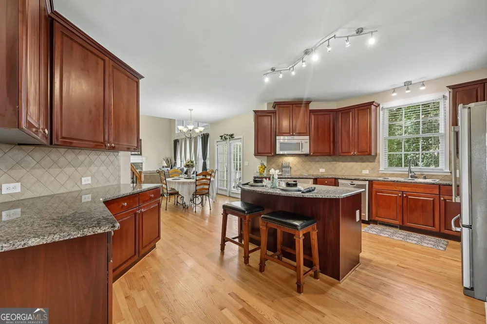 3856 Creekview Ridge DR NE Buford, GA 30518