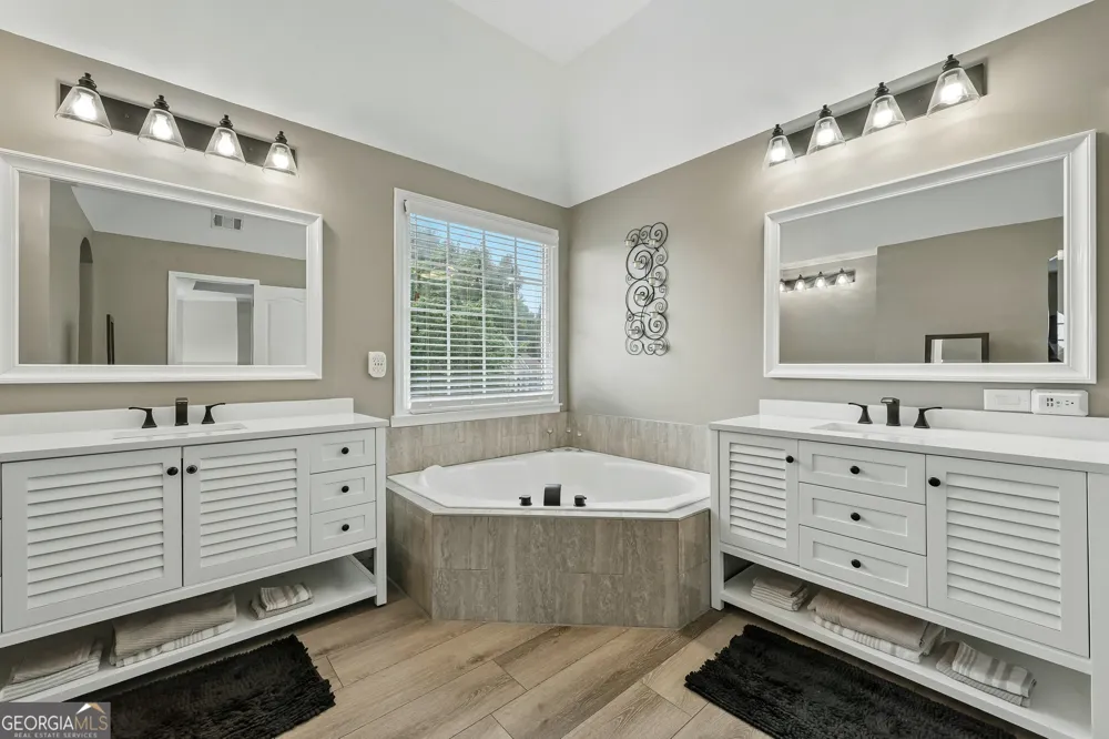 3856 Creekview Ridge DR NE Buford, GA 30518