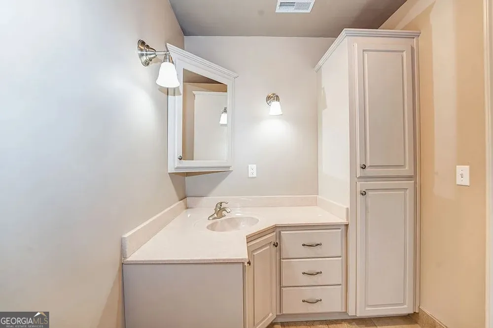 504 Ridge Pointe LN Cohutta, GA 30710
