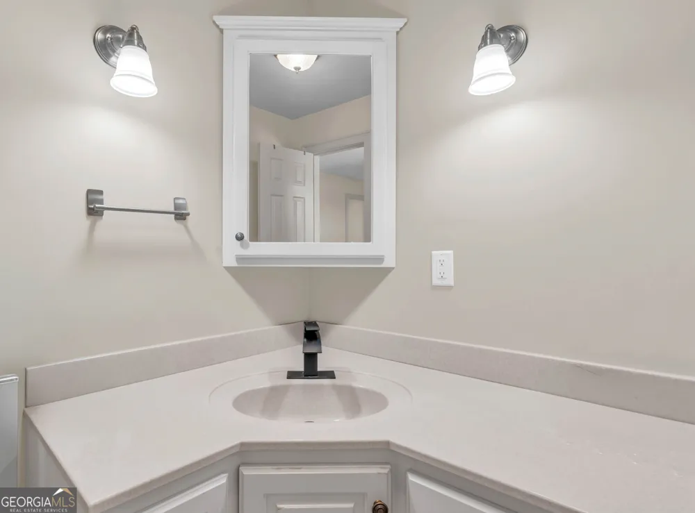 504 Ridge Pointe LN Cohutta, GA 30710