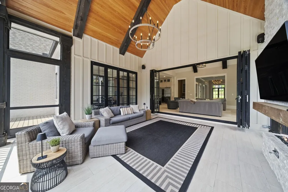 761 Woodvale PT Suwanee, GA 30024