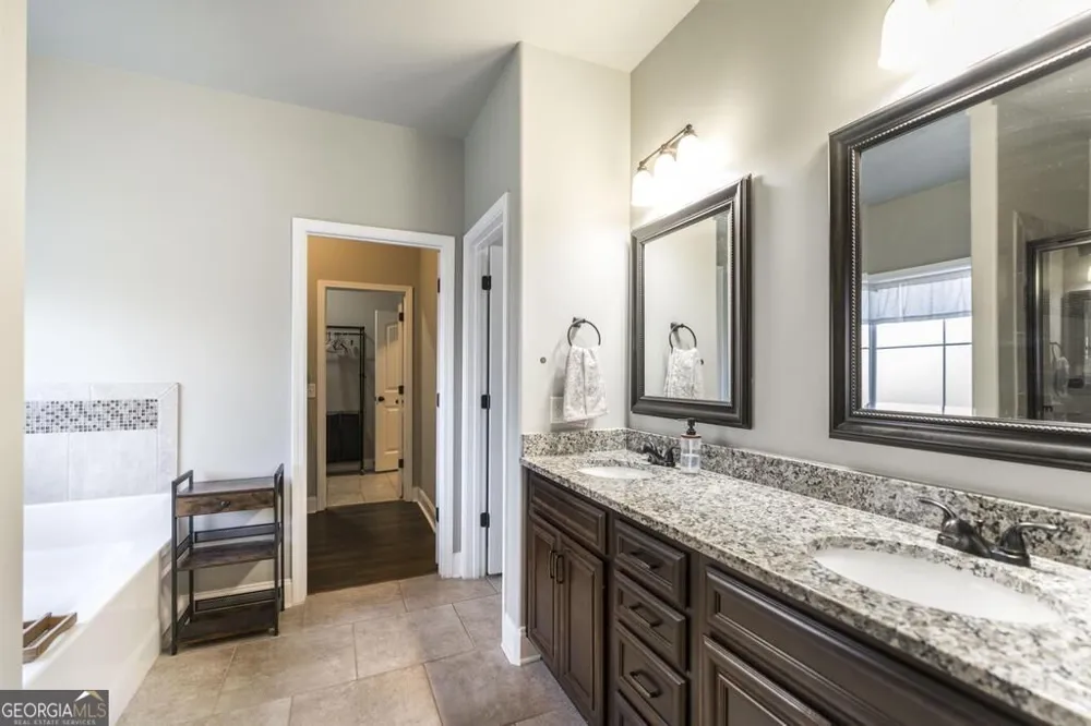 207 Red Hawk PT Kathleen, GA 31047