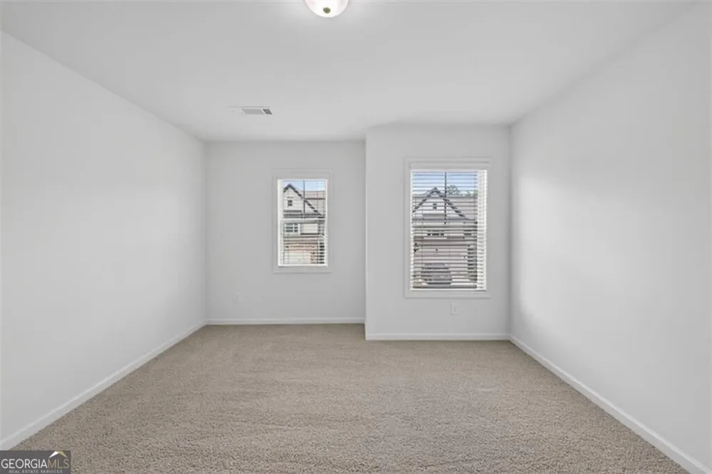 5524 Garens WAY Flowery Branch, GA 30542