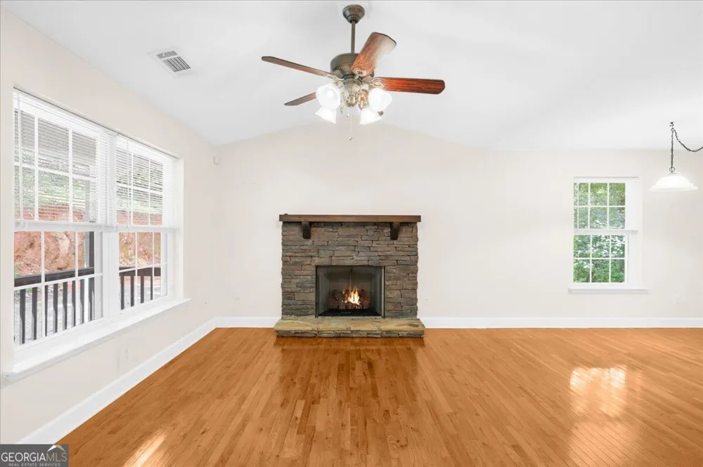30 Chancel CIR Ellijay, GA 30540
