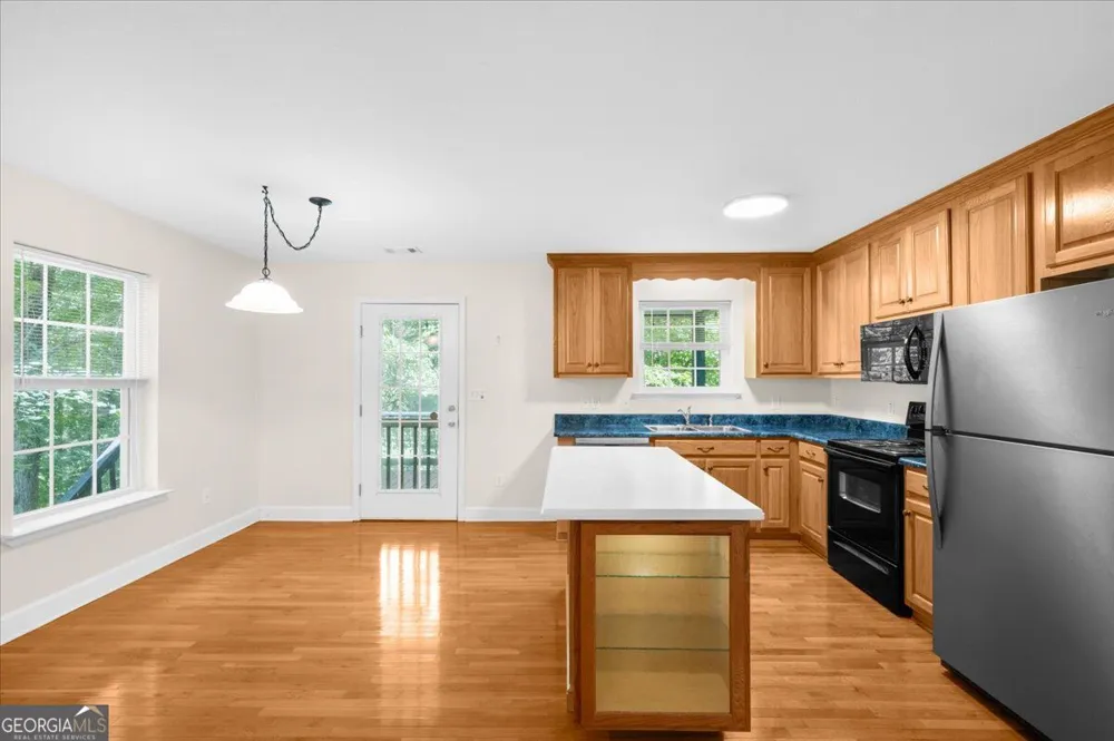 30 Chancel CIR Ellijay, GA 30540