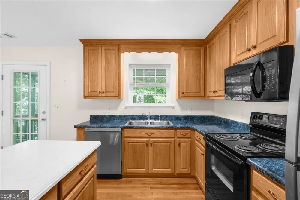 30 Chancel CIR Ellijay, GA 30540