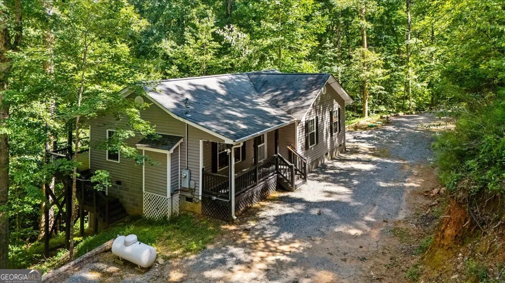 30 Chancel CIR Ellijay, GA 30540
