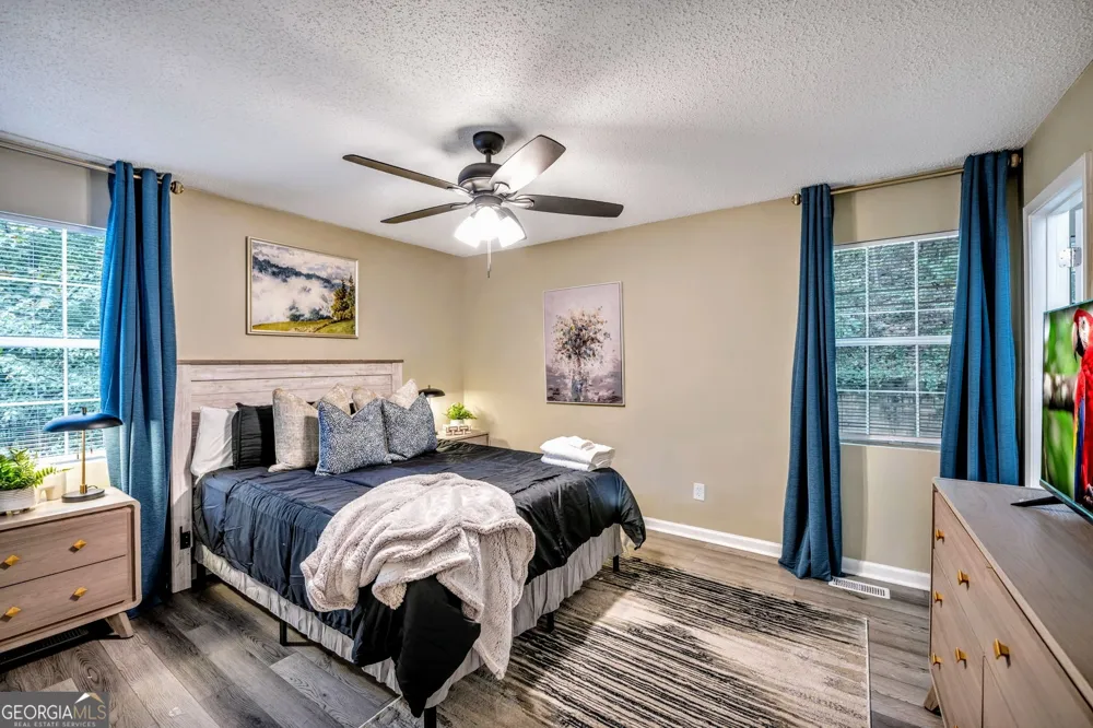 221 Remington LN Acworth, GA 30101