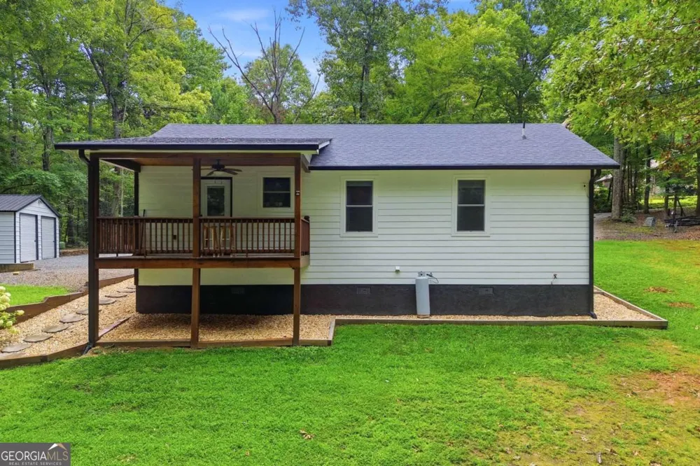 137 Geneva RD Canton, GA 30114