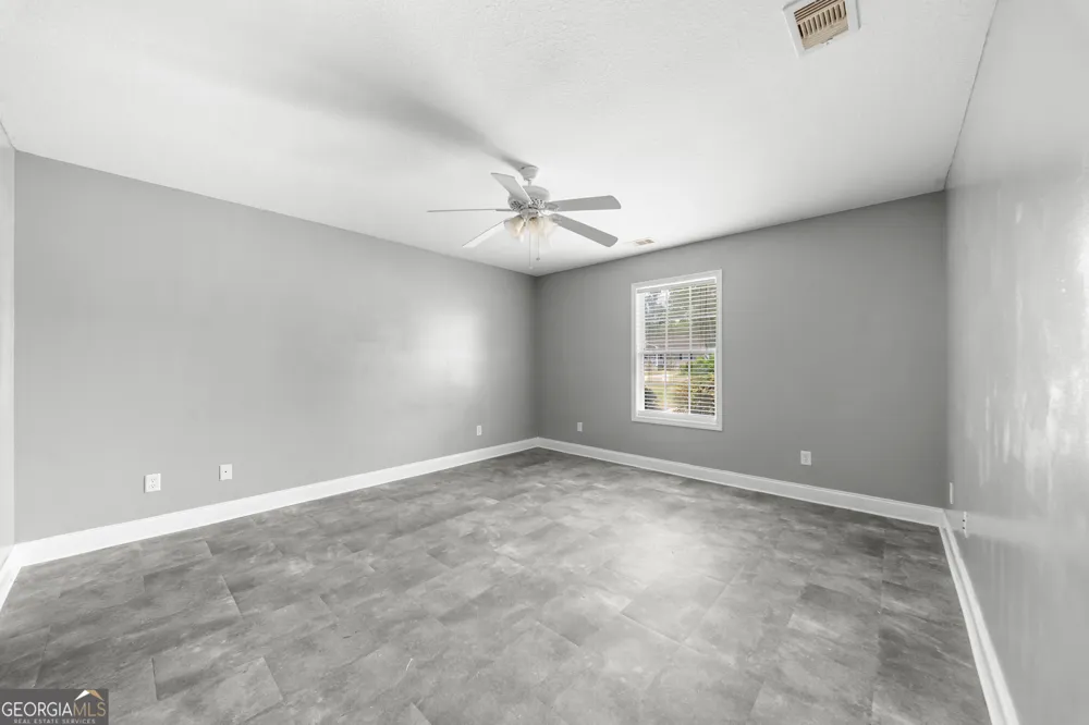 343 Longwood DR Statesboro, GA 30458