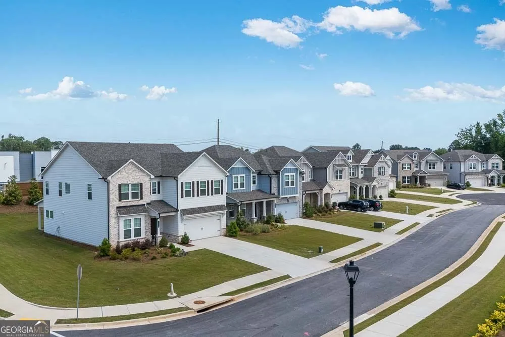 4039 Alderstone DR Flowery Branch, GA 30542