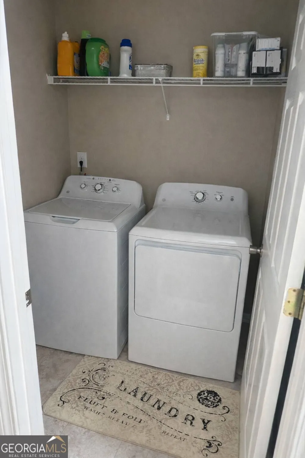 405 Caxton CT SW South Fulton, GA 30331