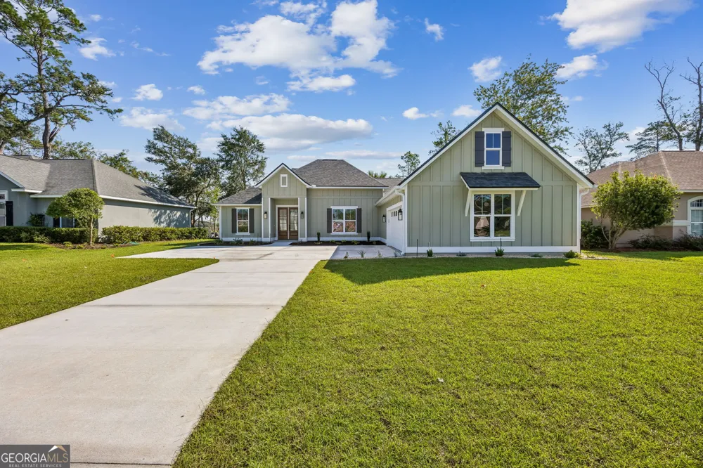 108 Maybird DR Kingsland, GA 31548