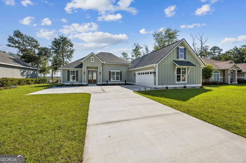 108 Maybird DR Kingsland, GA 31548