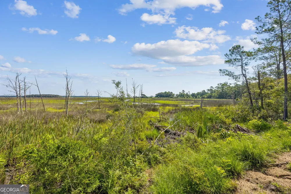 108 Maybird DR Kingsland, GA 31548