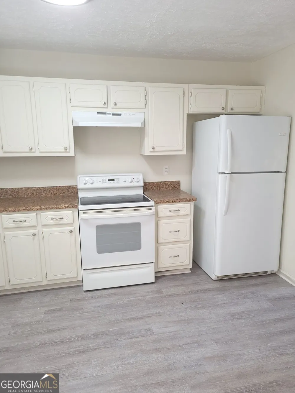 1685 Hunting Creek DR Conyers, GA 30013