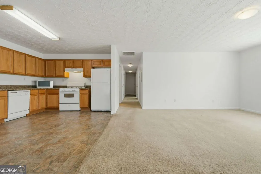 6955 Satterlee Woods LN Austell, GA 30168